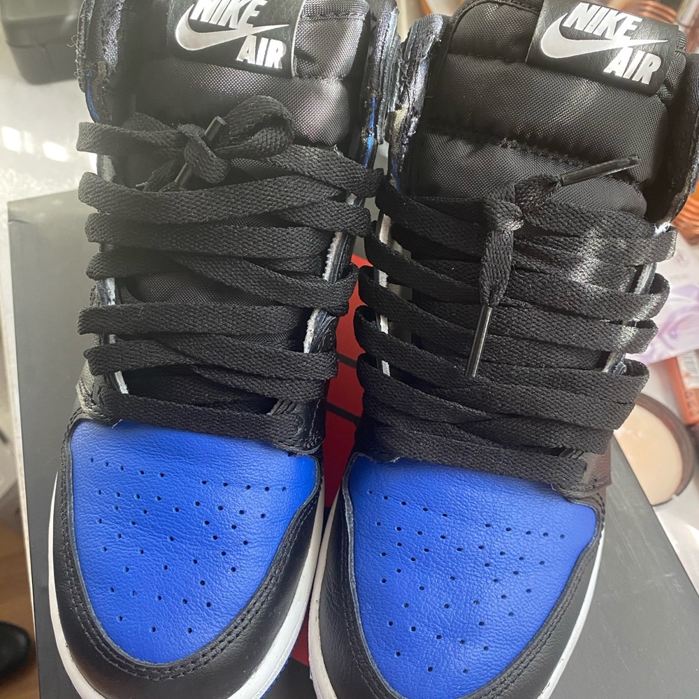 AIR JORDAN 1s ROYAL BLUE